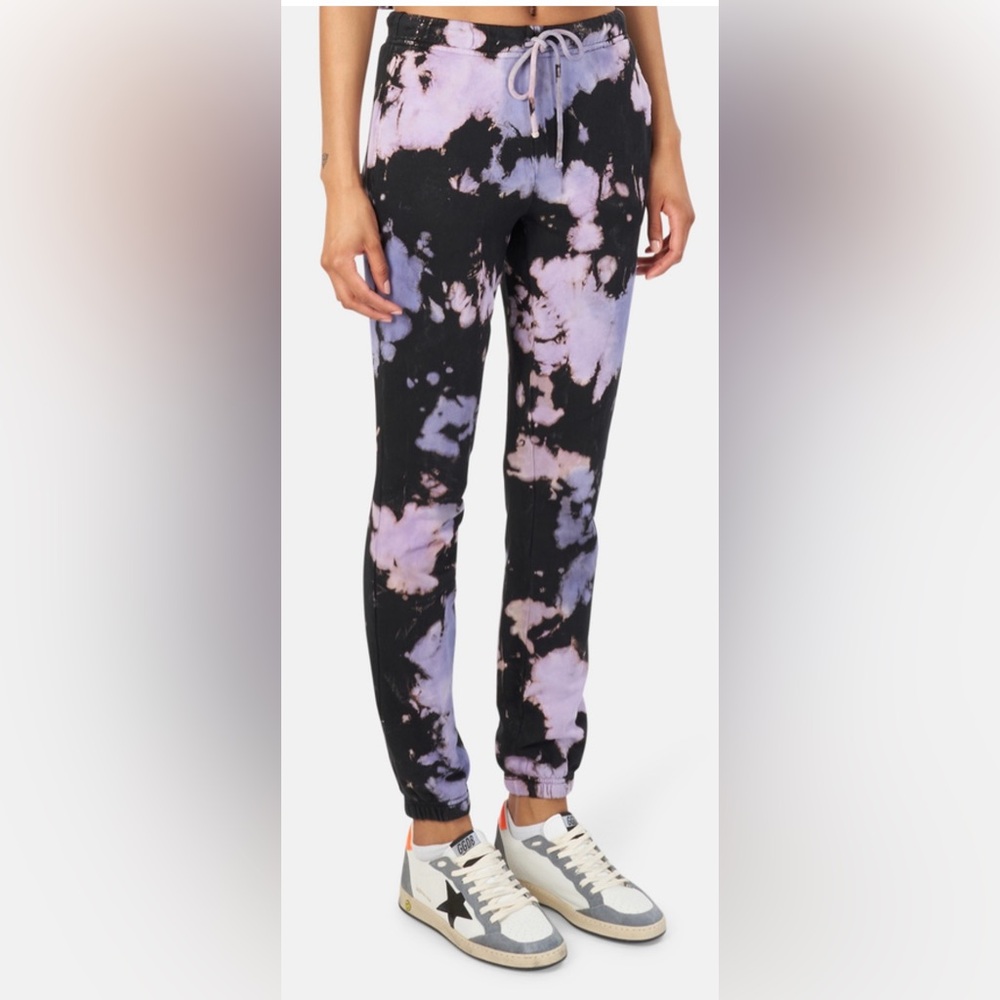 Cotton Citizen Milan Sweats Pants in the "Lavender Blast" color - Small